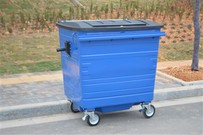 دھاتی کوڑے دان کا ڈمپسٹر